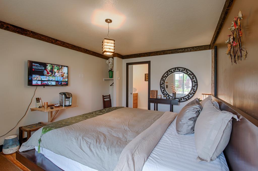 Tao'S Inn West Yellowstone Dış mekan fotoğraf