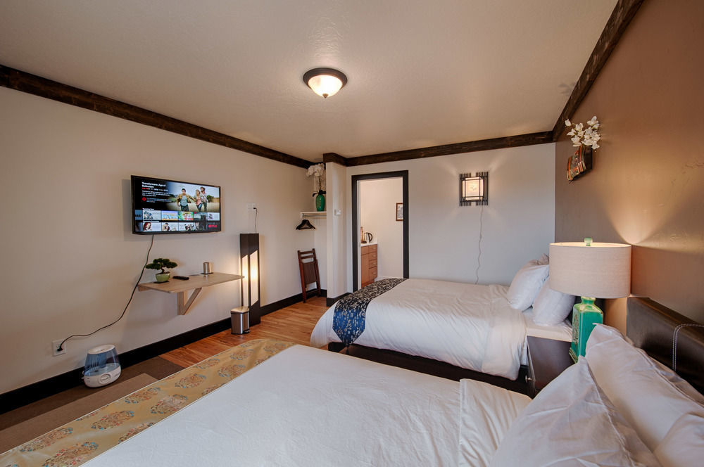 Tao'S Inn West Yellowstone Dış mekan fotoğraf