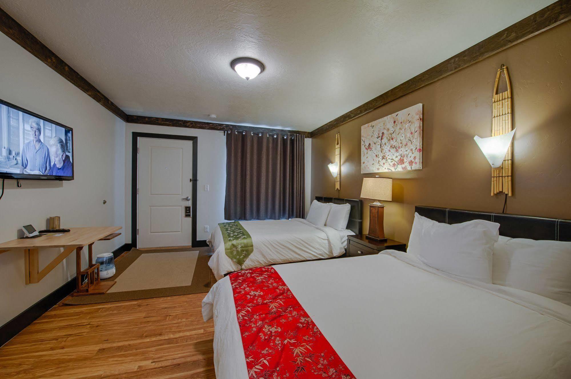 Tao'S Inn West Yellowstone Dış mekan fotoğraf
